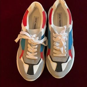 Steve Madden Women’s Memory Sneakers